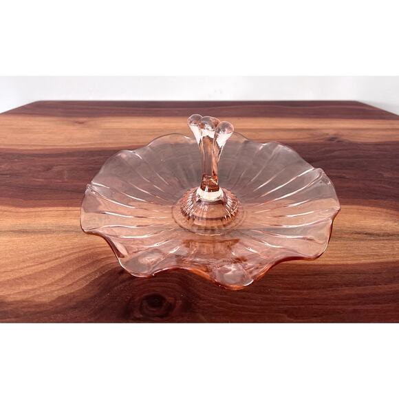 Center Handle Lemon Tray AHC37 Pink by Anchor Hocking Replacement Discontinued - Picture 11 of 12